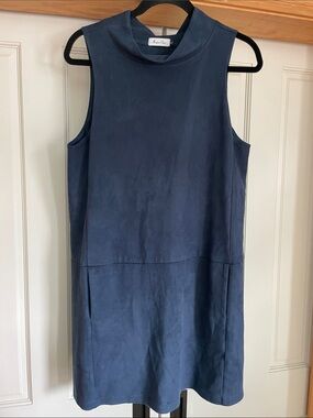 Morgan Claire Sleeveless Faux-Suede Navy Tunic Top Size L